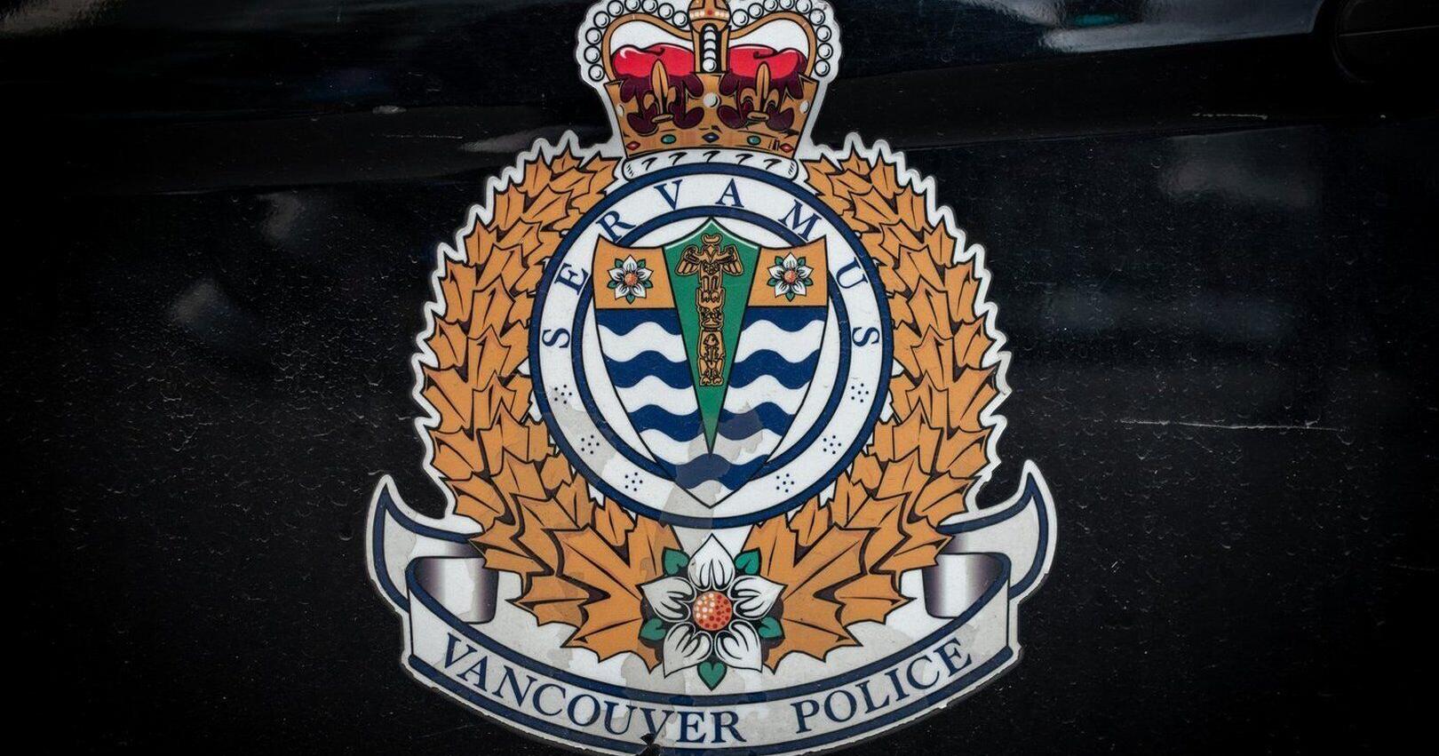 Man arrested on Vancouver Main Street over axe threats and plate - smashing on patio