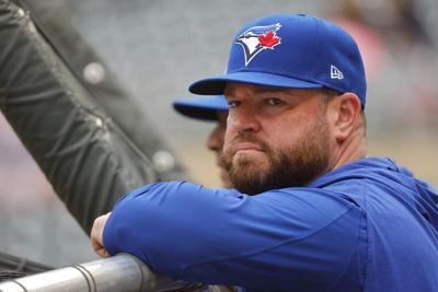 John Schneider agrees to 3-year deal to remain Blue Jays manager