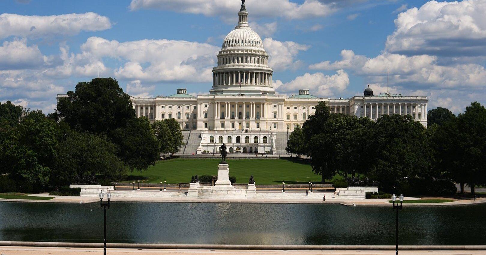 Police arrest a California man after finding a guillotine near the US Capitol