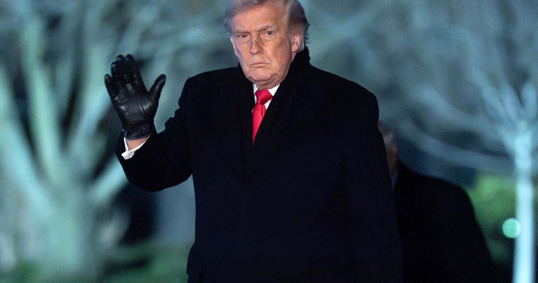 Looking at a Trump - filled news feed