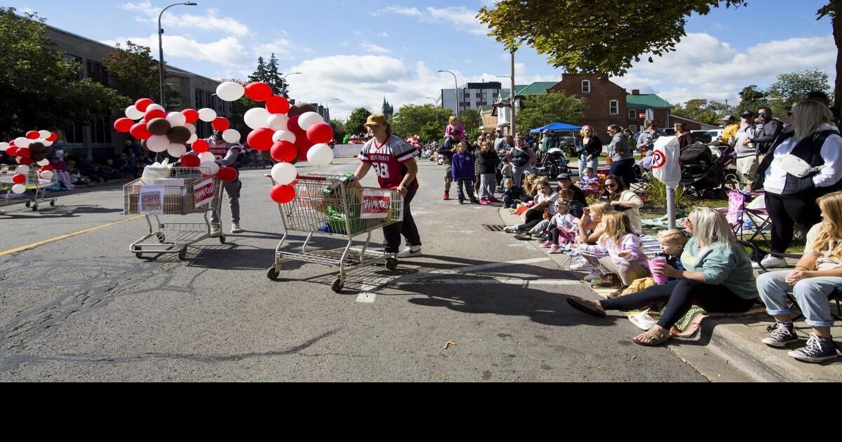 Grape and Wine parade food drive to help with high demand