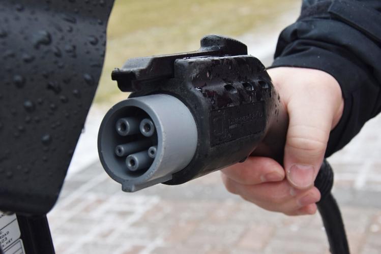 Return EV chargers to building code Falls council to Ottawa