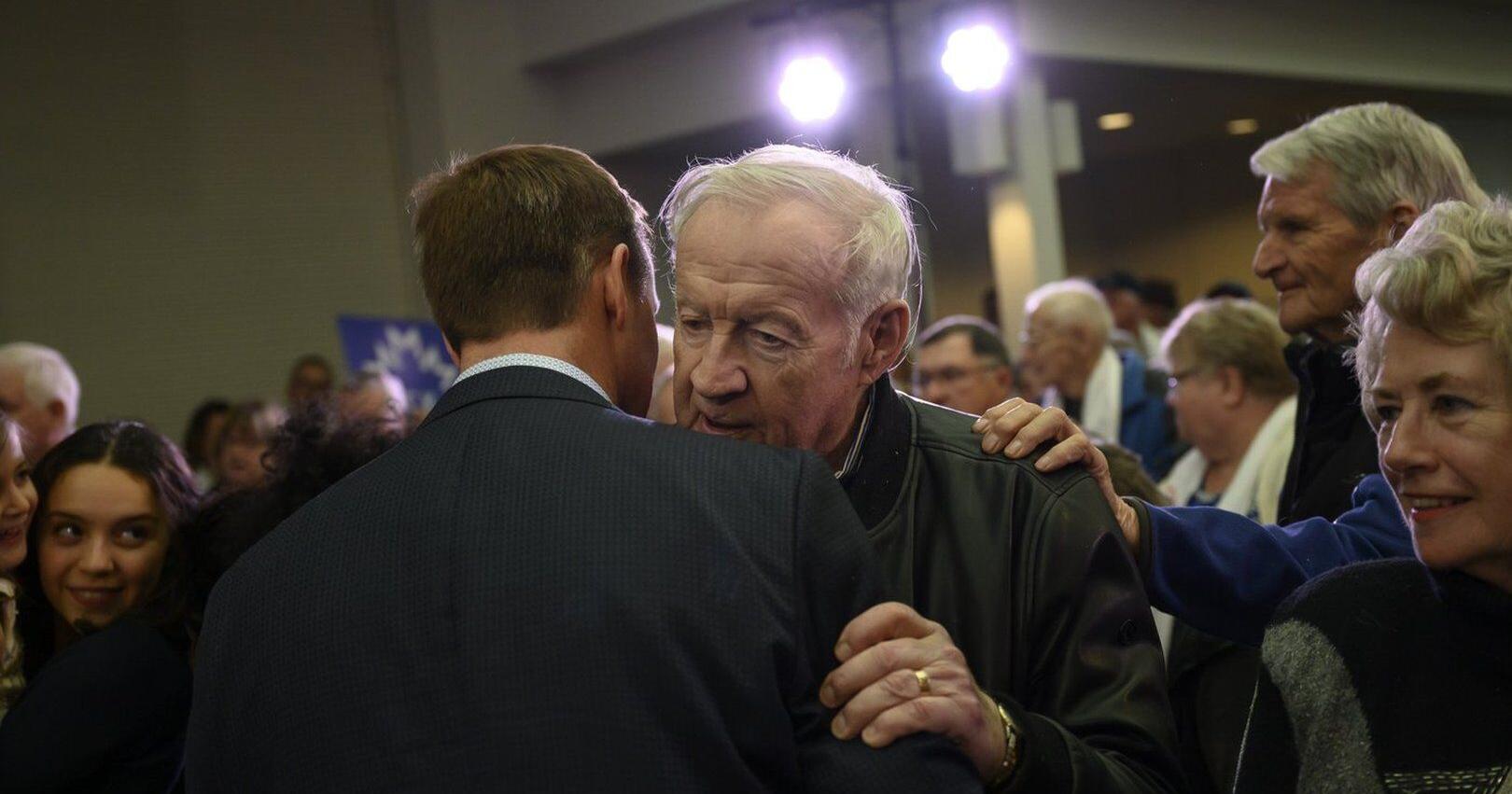 Elmer MacKay , longtime Progressive Conservative MP for Nova Scotia , dead at 89