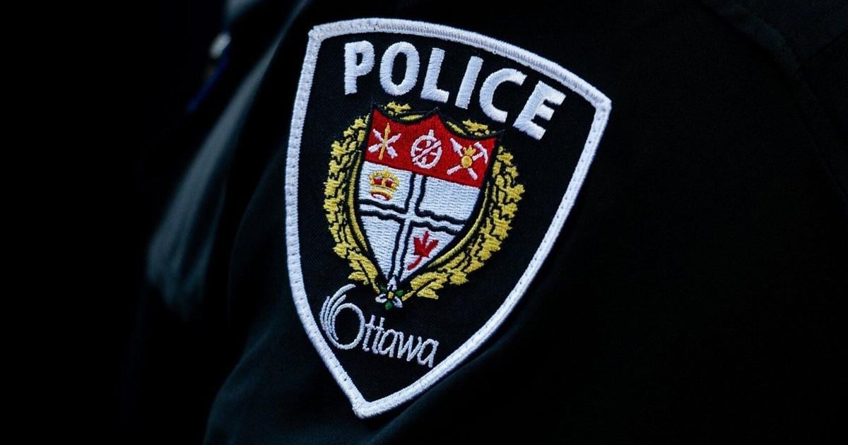 Four armed men impersonating police break into Ottawa home
