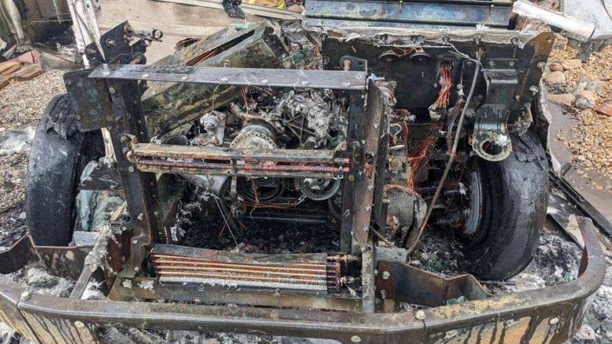 Ups Rack Fire UPS truck bursts into flames in Winchester Hills; bullet casings pop ...