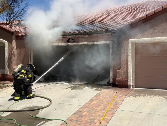 Firefighter suffers minor burns while extinguishing house fire in Mesquite