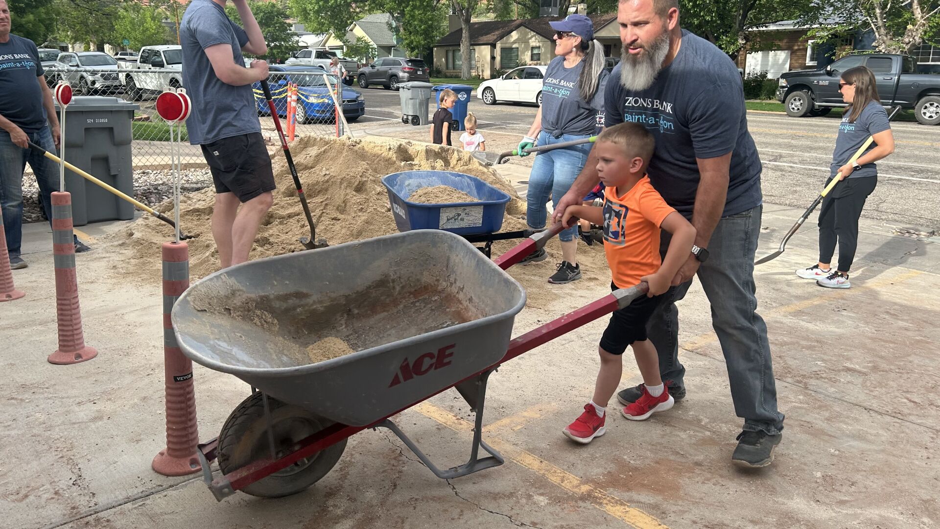 Zions Bank aims to 'invest in the community' through Paint-a-Thon ...