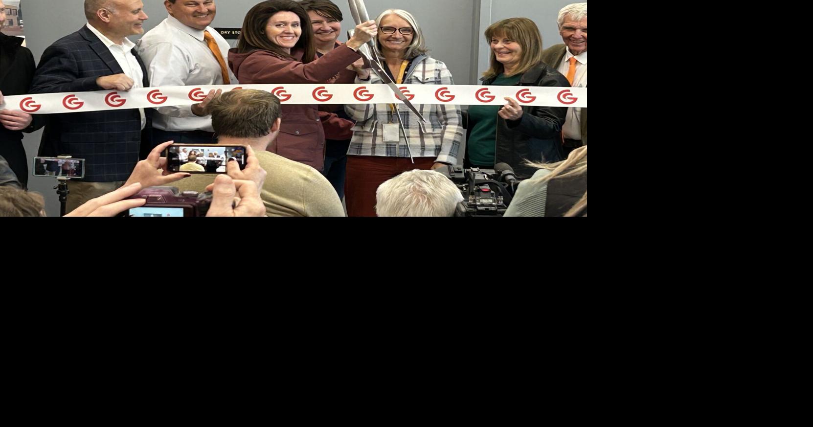 ‘Nothing without you’: St. George volunteers steadfast at Switchpoint center expansion |  | stgeorgeutah.com