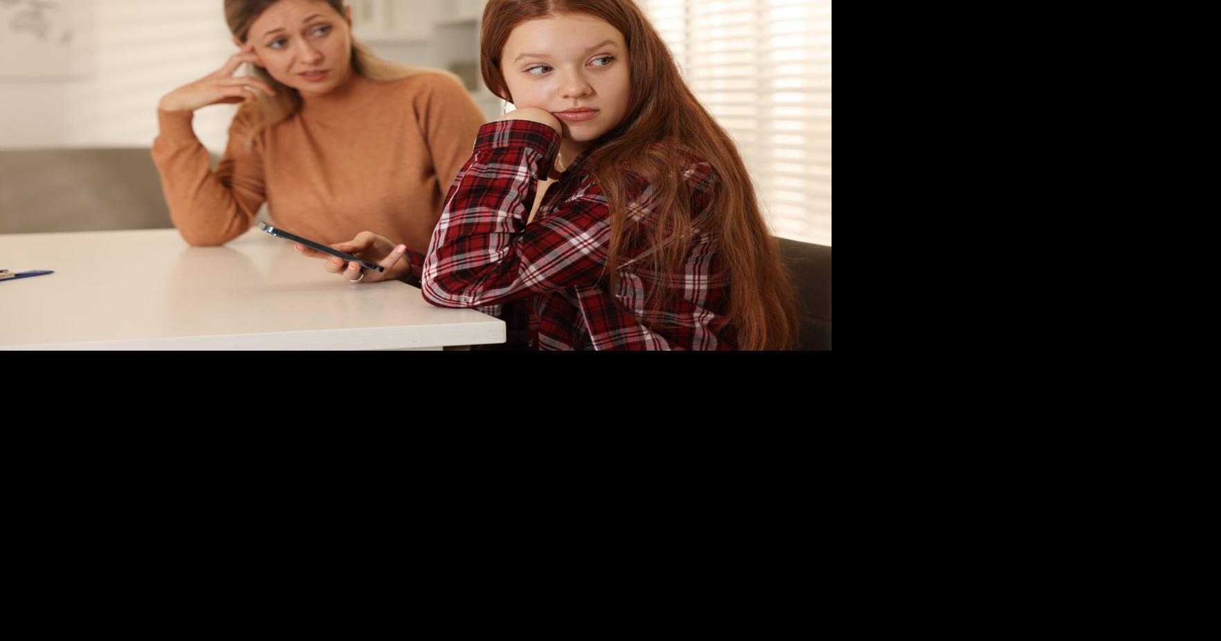Navigating Challenges in Stepparenting: Struggling to Connect with My Stepdaughter