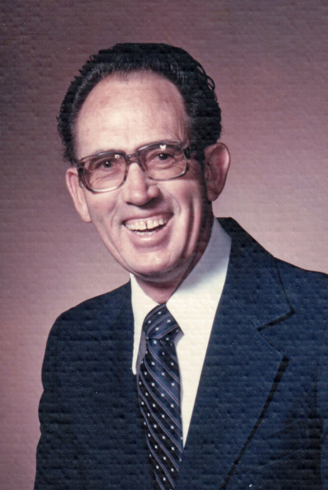 Basil L. Gilger | Obituaries | stgeorgeutah.com