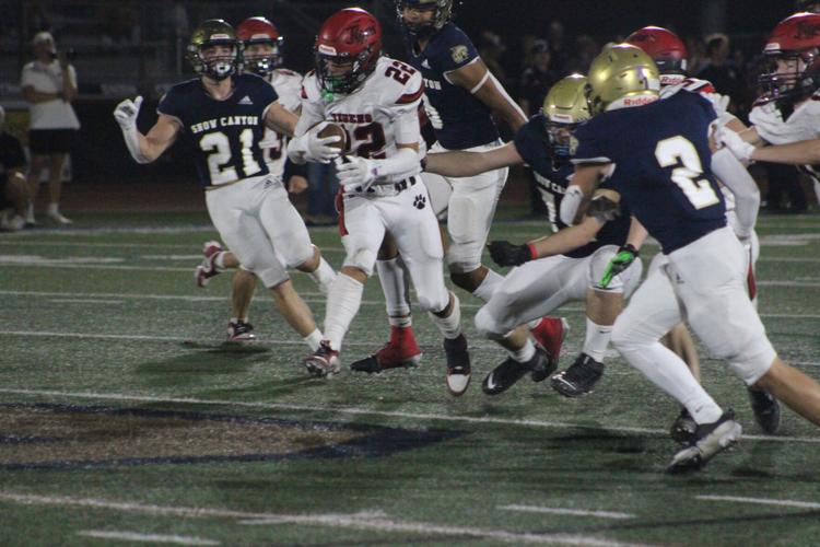 Region 9 football Tigers, Thunder erupt for blowout wins while