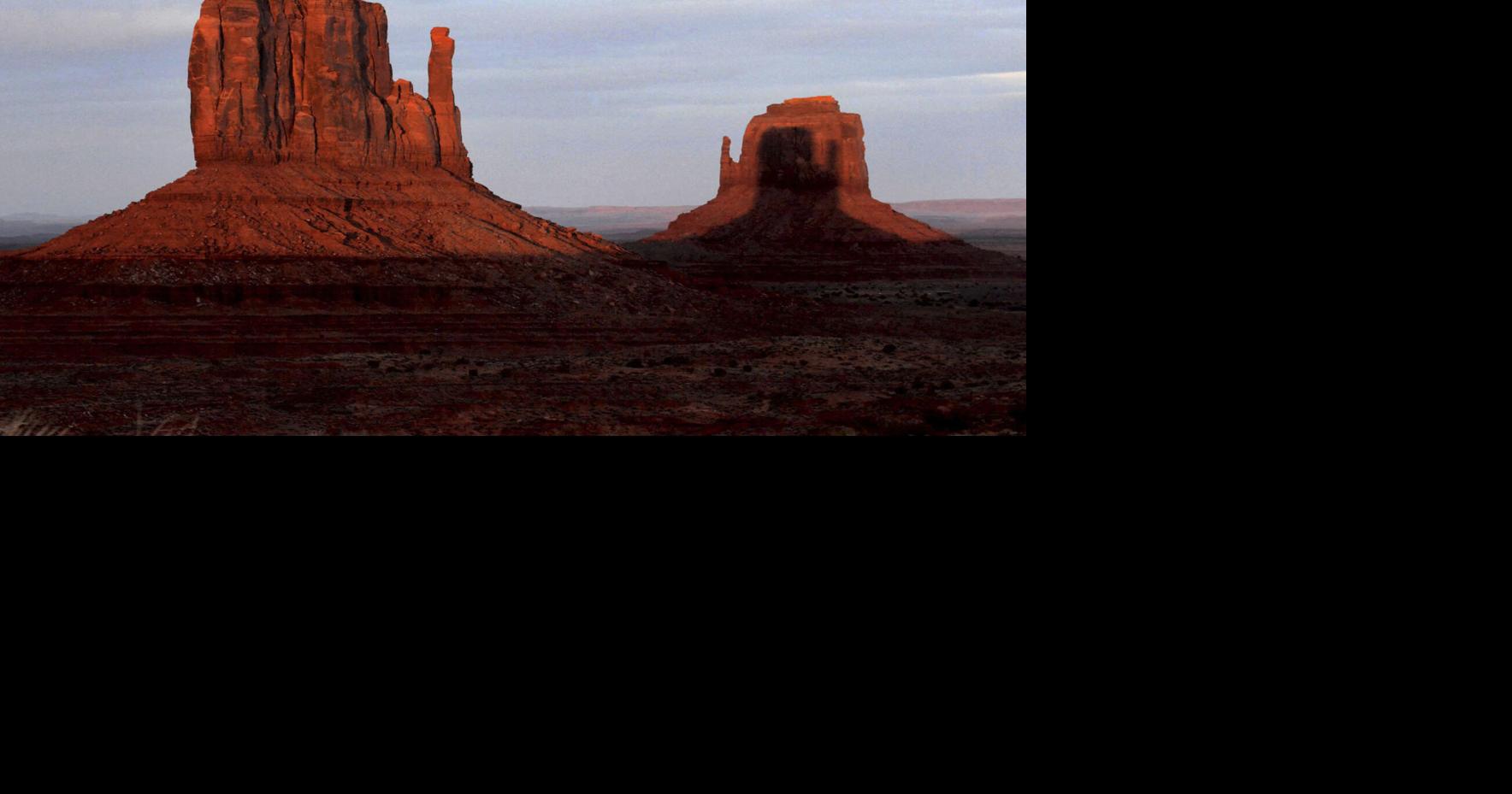 Towering Monument Valley buttes display ‘sunset spectacle’ | Events ...