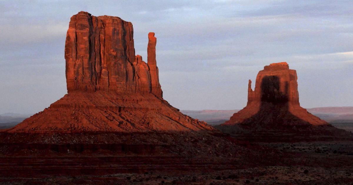 George Mathis The Buttes Towering Monument Valley buttes display ‘sunset spectacle’ | Events ...
