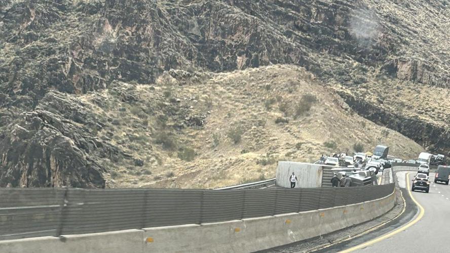 Northbound lanes closed on I-15 after crash near Littlefield | Local ...