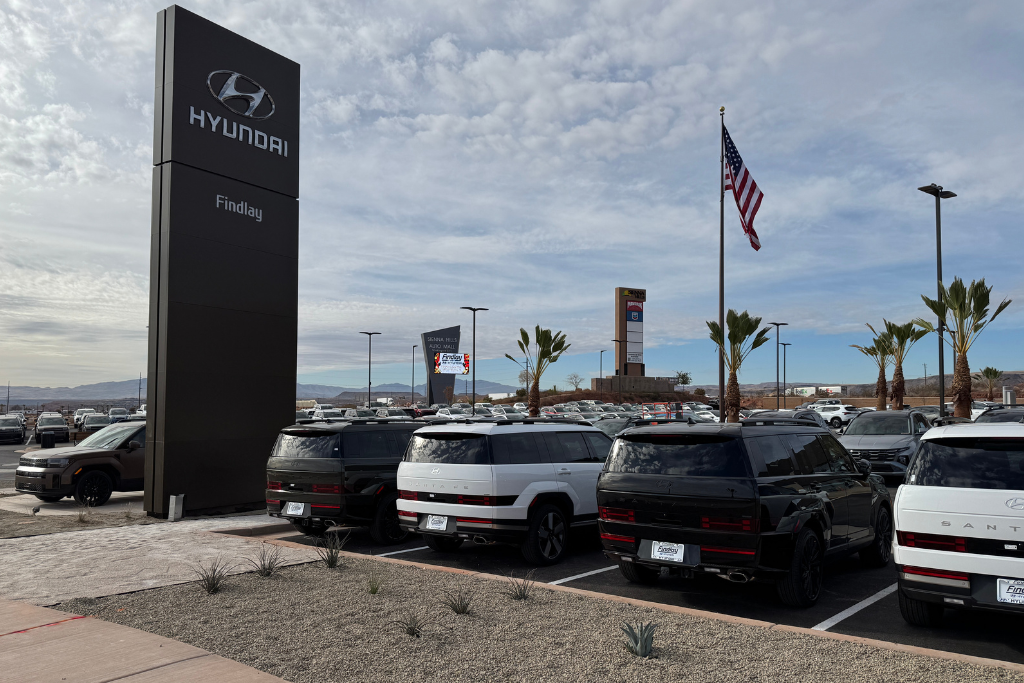 Findlay Hyundai celebrates grand opening of new dealership with ribbon ...