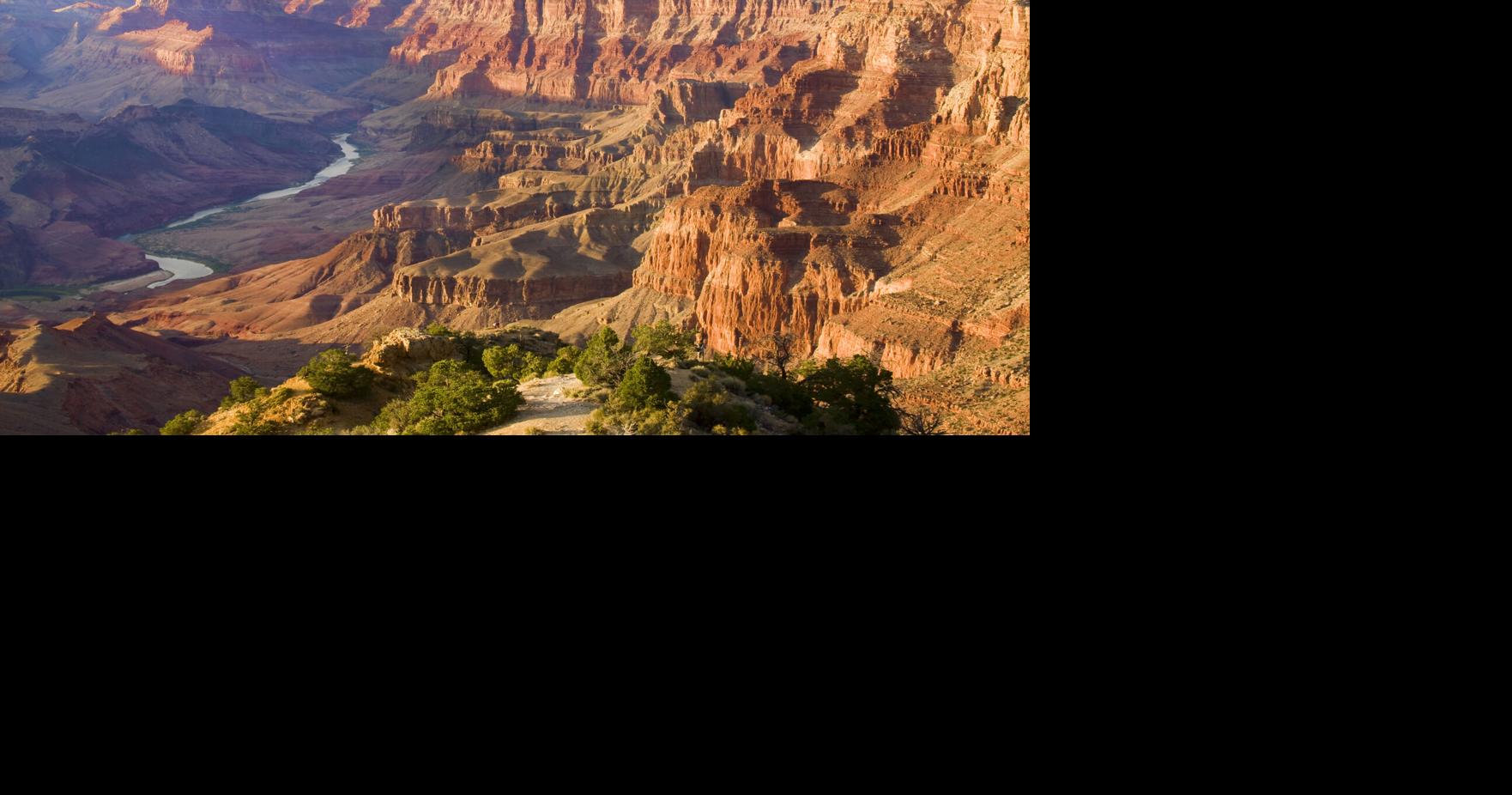 Read moreArizona public officials continue to restore power to Grand Canyon; what you need to know
