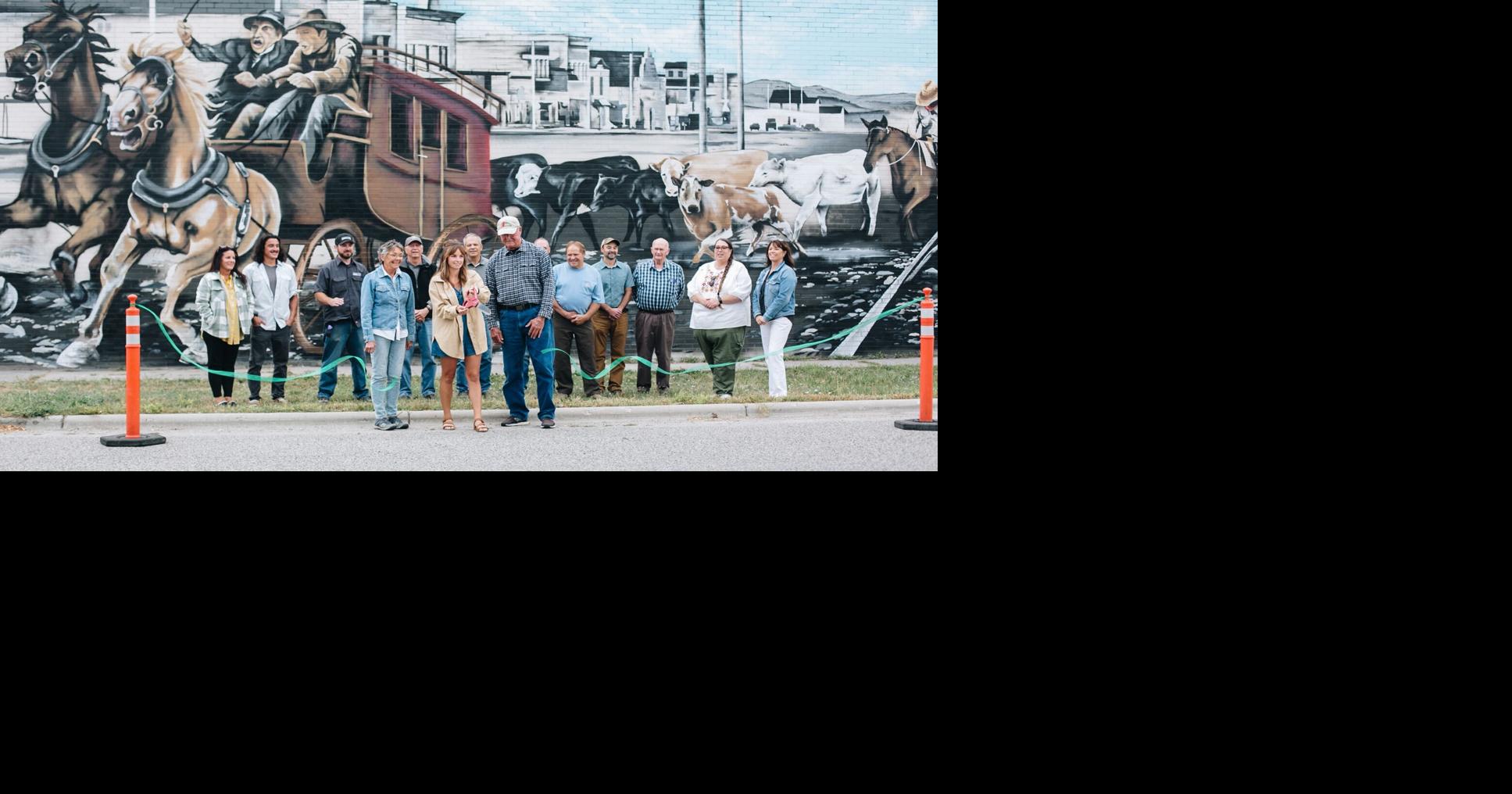 History Comes Alive: Columbus mural celebrates community spirit | News ...