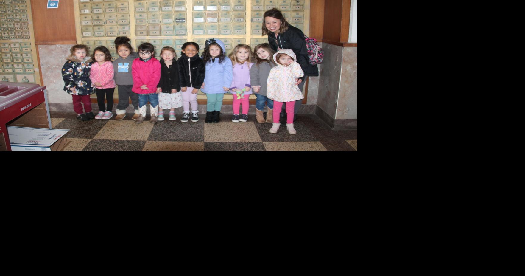 Maryetta students enjoy field trip to Stilwell Post Office Community