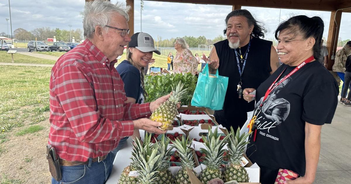 HEALTHY AND FRESH: More seniors have access to produce at Stilwell Farmers Market