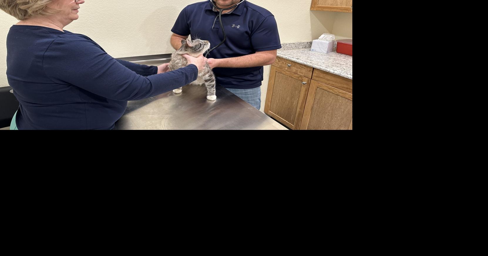 New vet clinic opens in Stilwell Community