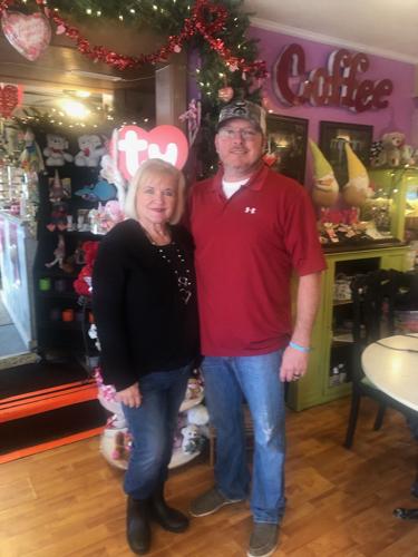 Flower shop owner shares gift ideas for Valentine’s Day
