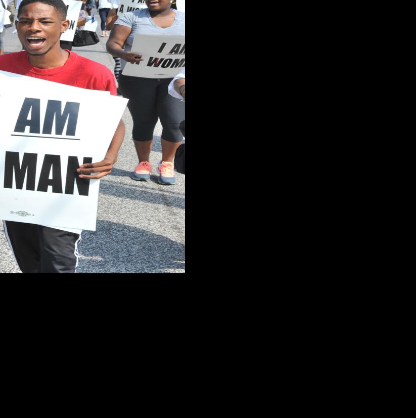 Ferguson Protest I Am A Man Wiley Price Photojournalism Stlamerican Com