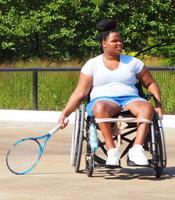 Wheelchair does not deny sports from athletic teenage girl