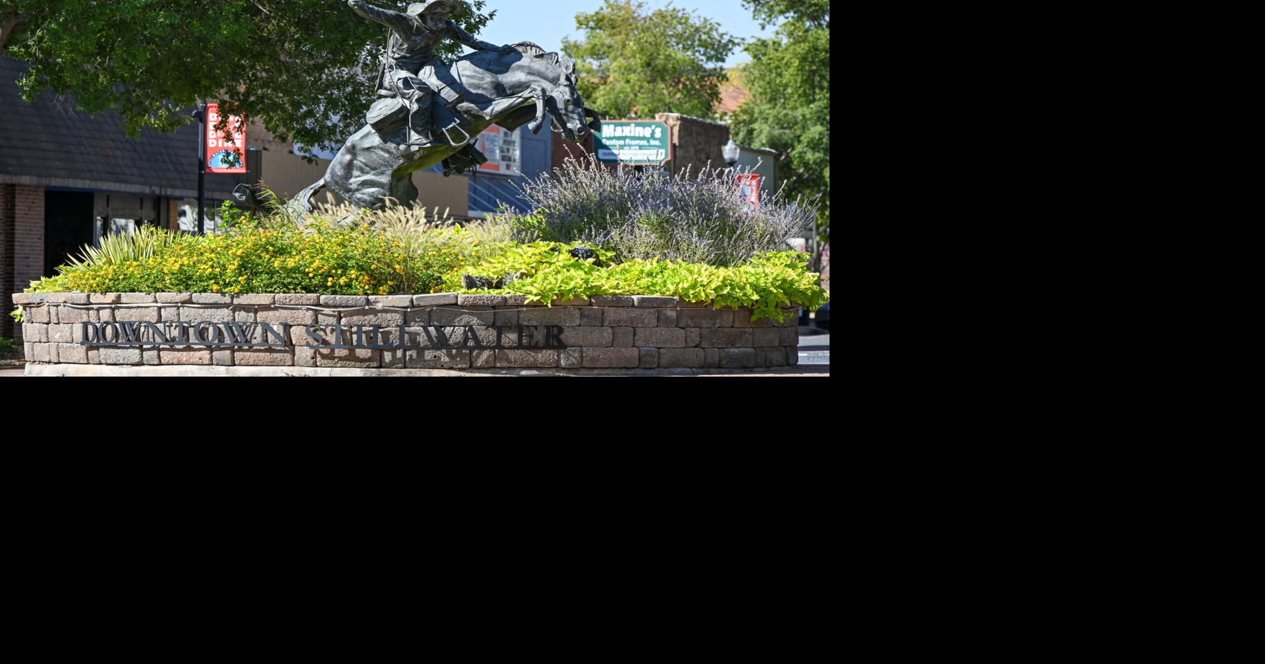To keep or not to keep: Stillwater's downtown roundabout's destiny ...