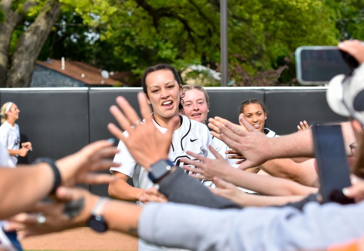 Tuck with fans.jpg