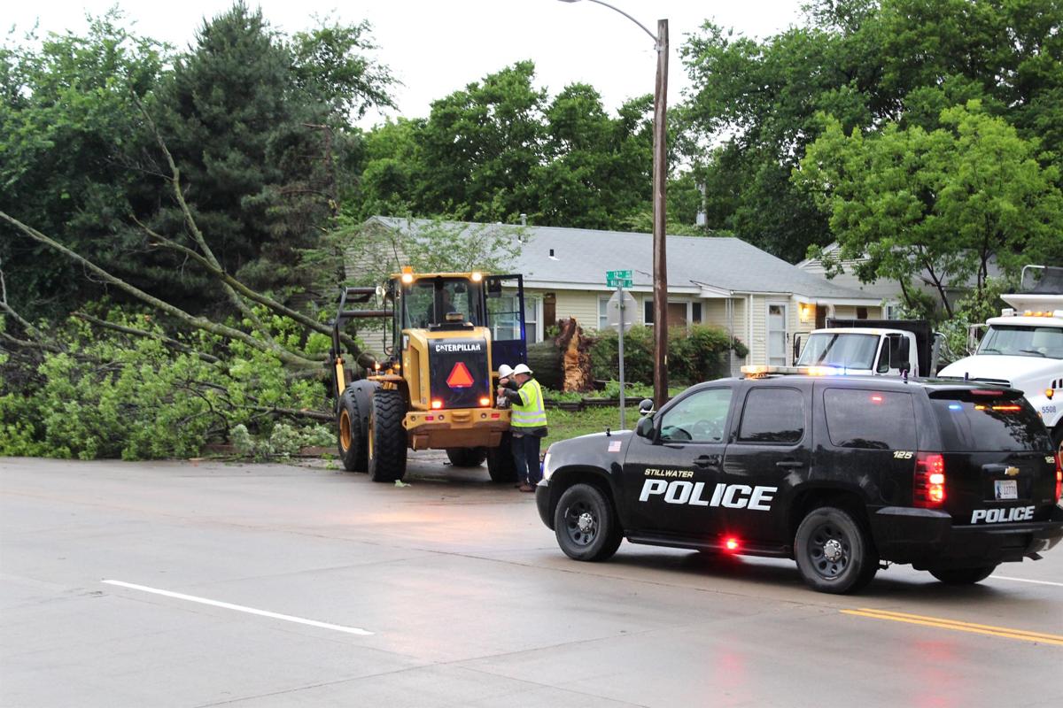 Update Early Morning Storm Causes Tree Damage Power Outages Community Stwnewspress Com