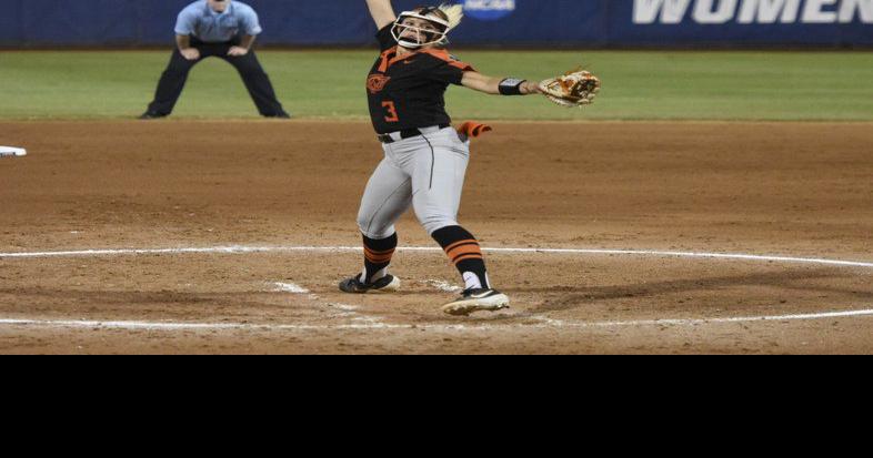 Show signs with Scrap Yard Fast Pitch Sports