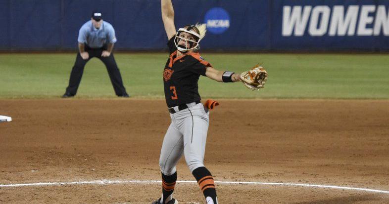 Show signs with Scrap Yard Fast Pitch Sports