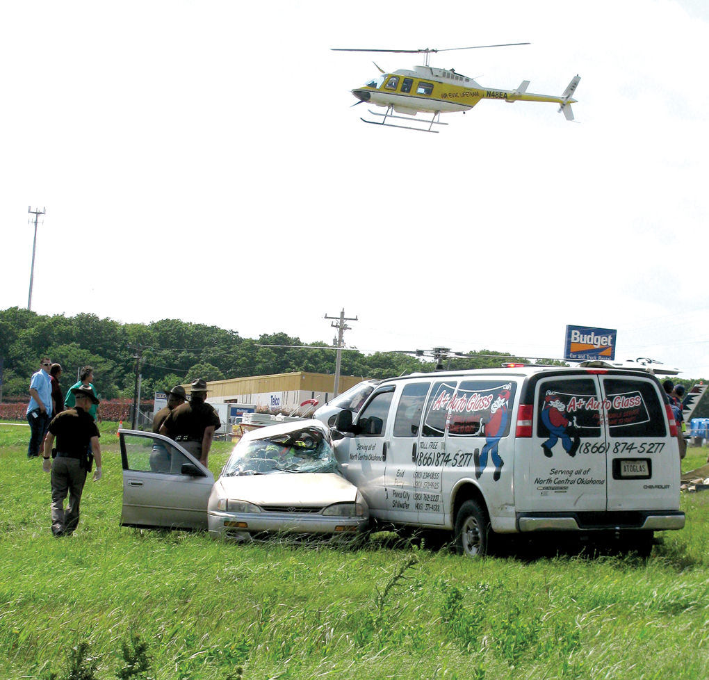 Three injured in Highway 51 accident News