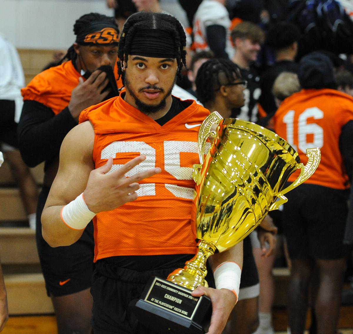 Event_Taylor trophy celebration.jpg
