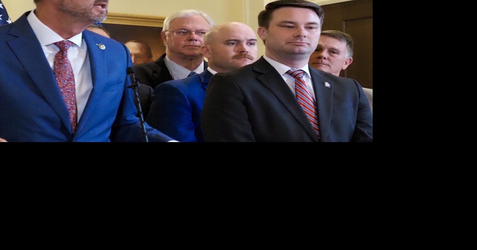 Oklahoma Voice: Oklahoma House swiftly overrides Stitt veto of notification bill
