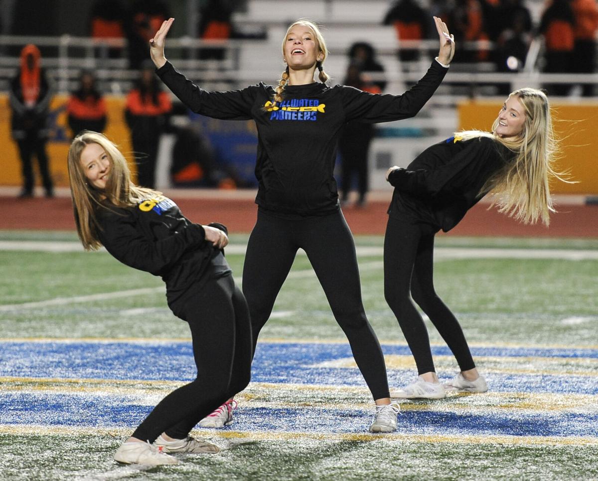 Cheer1.jpg