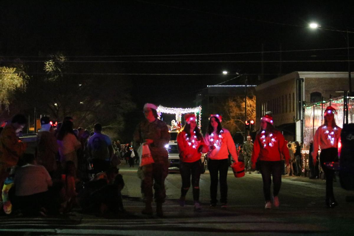 Parade26.jpg