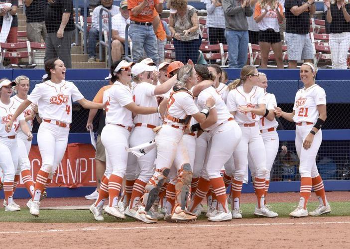 Texas Longhorns softball: Walk-off win clinches series vs. Kansas