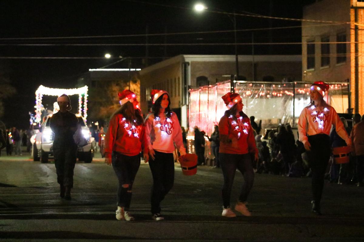 Parade28.jpg