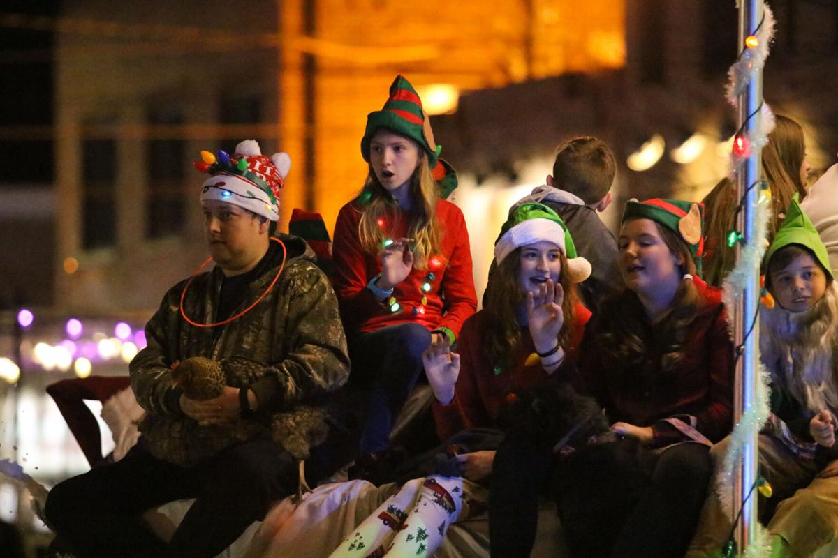 Parade30.jpg
