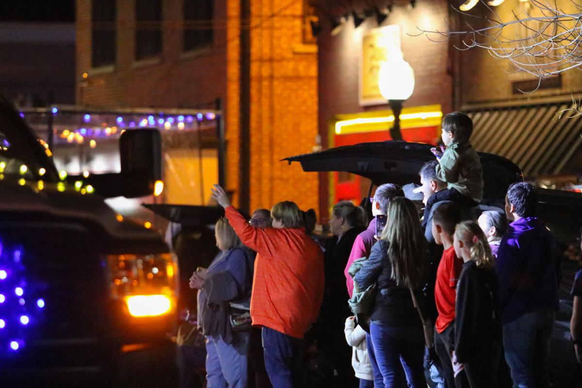 Parade35.jpg