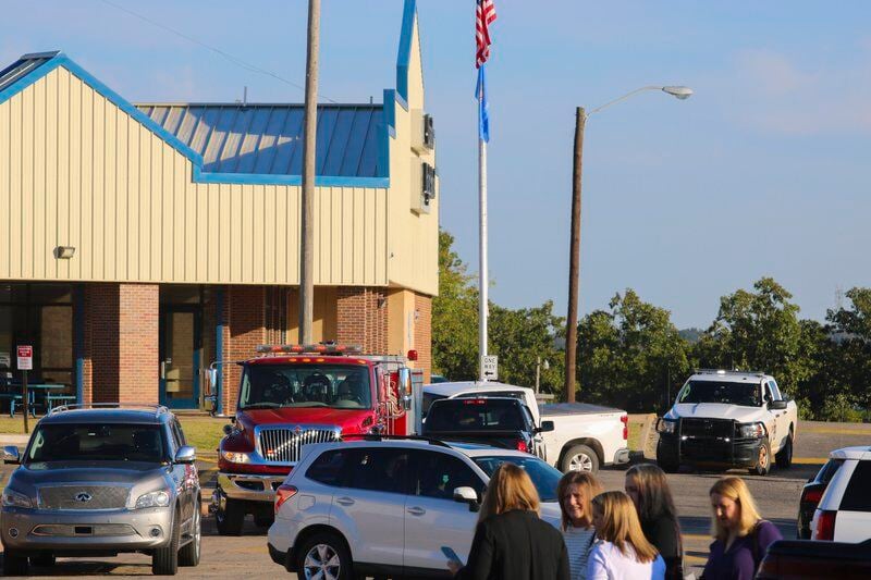 Law enforcement investigates bomb threat at Chandler Public Schools