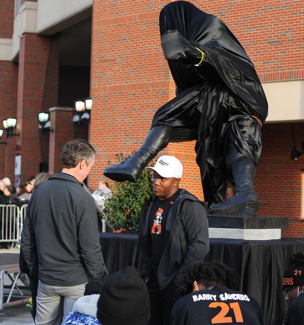 Barry J statue.jpg