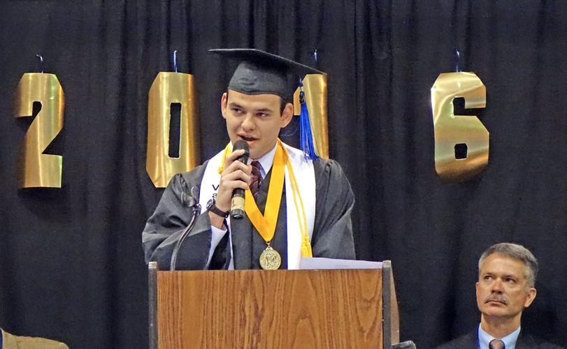 SLIDESHOW Glencoe High graduation Gallery