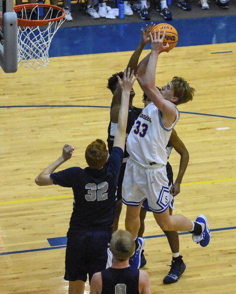 Pioneers Show Fight In Blowout Loss To No 7 Edmond North Sports