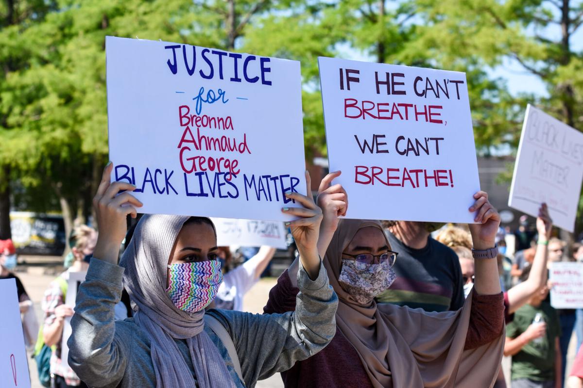 Demonstrators3.jpg