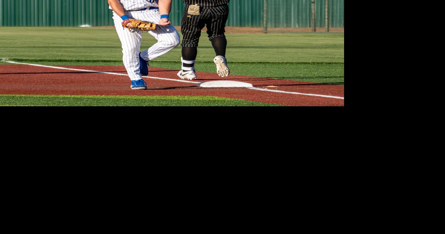 Pioneer baseball claims back-to-back district titles, sweeps Broken Arrows to close district play