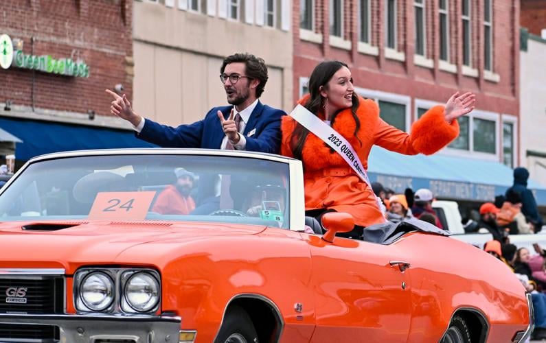 PHOTO GALLERY Downtown Stillwater hosts Sea of Orange