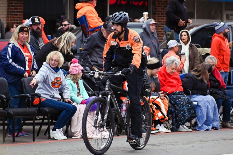 PHOTO GALLERY Downtown Stillwater hosts Sea of Orange