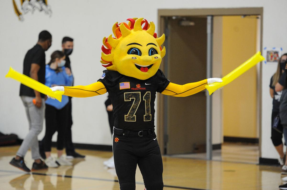 Event_Fiesta Bowl mascot.jpg
